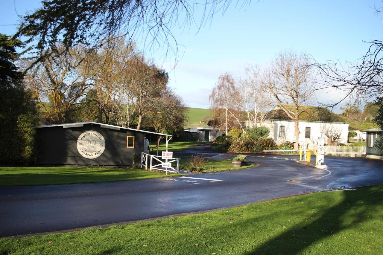 Pine Country Caravan Park Mount Gambier Esterno foto