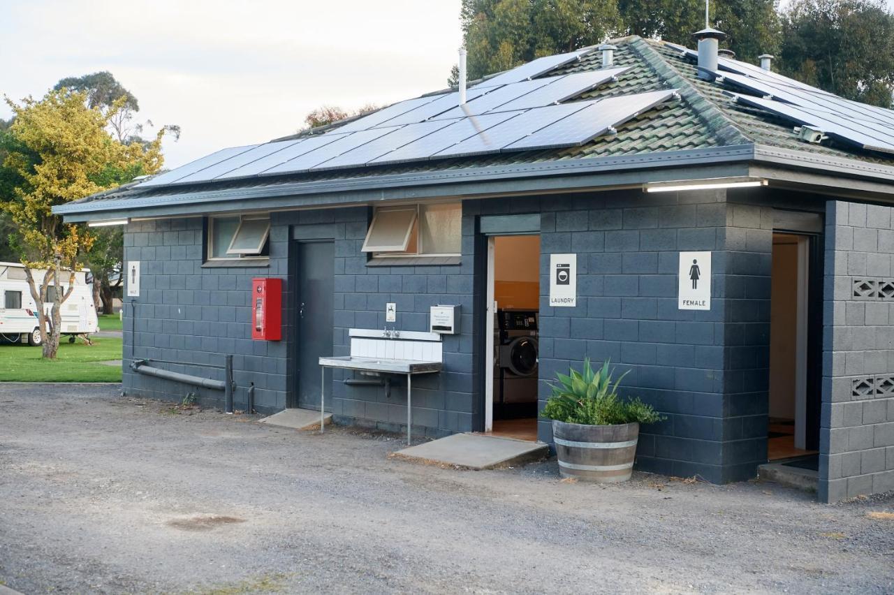 Pine Country Caravan Park Mount Gambier Esterno foto