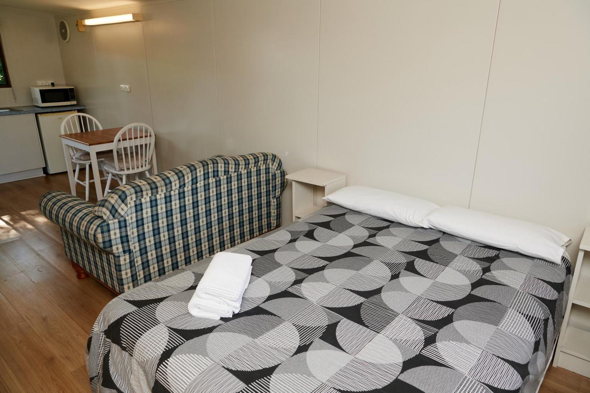 Pine Country Caravan Park Mount Gambier Esterno foto